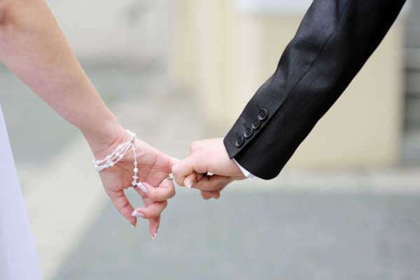 Combien soumettent-ils une demande au bureau d'enregistrement à Moscou?