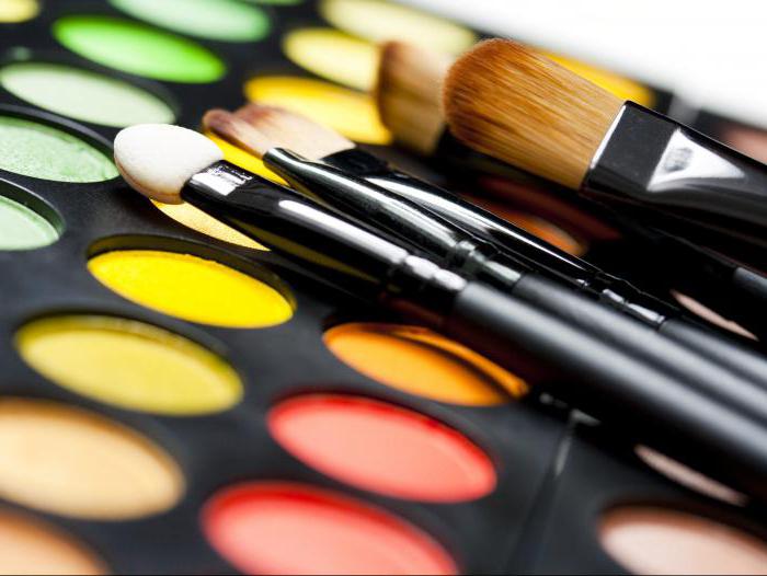 Comment devenir un bon artiste de maquillage