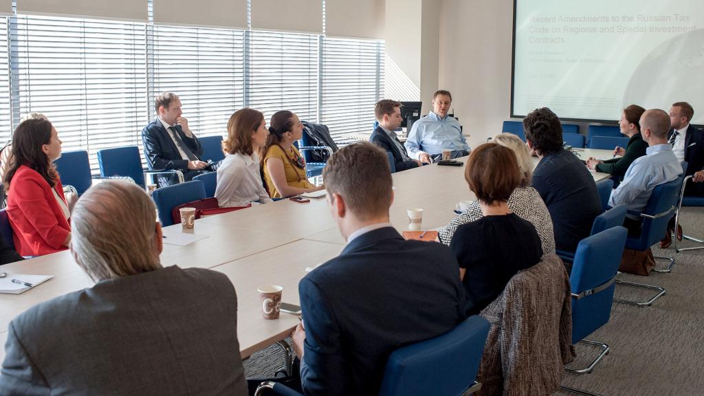 la reconnaissance des individus comme interdépendants implique l’évaluation des transactions