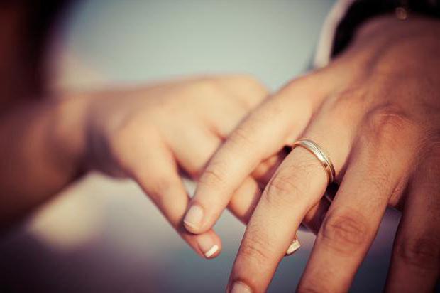 how many years can I get married in Russia