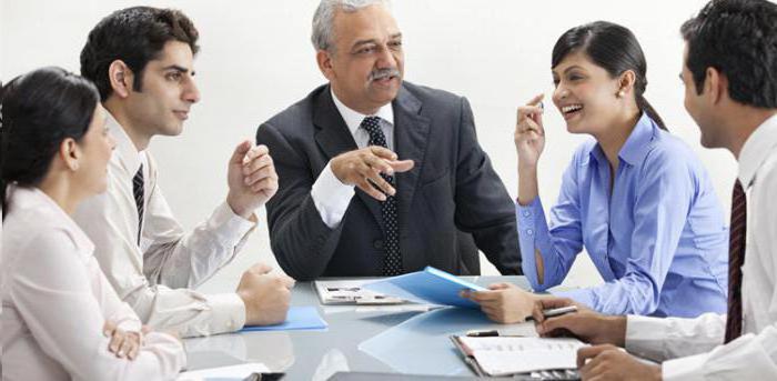 citoyens, associations publiques, associations de personnes morales