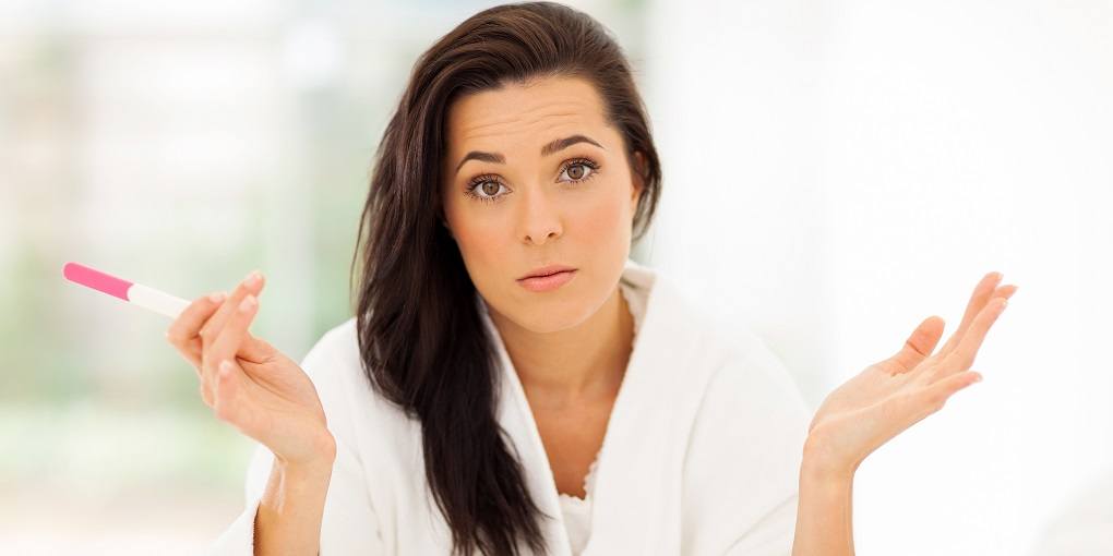 a obtenu un emploi et a découvert qu'elle était enceinte sous probation