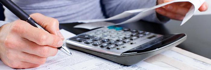 si une personne est tenue d'être tenue administrativement responsable