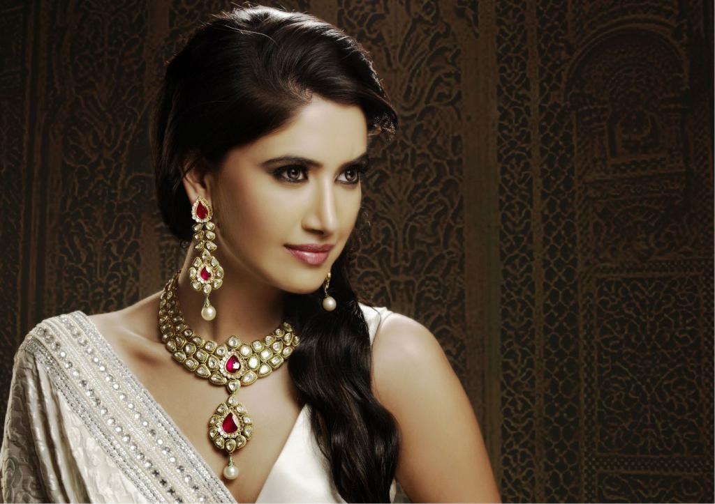 Comment choisir le saphir dans les bijoux