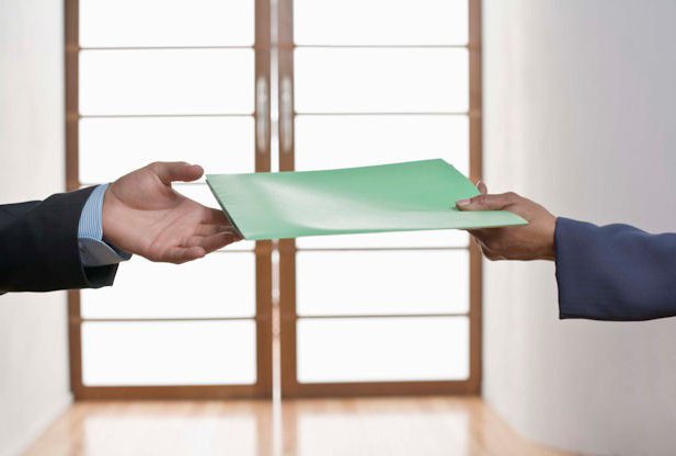 titre de cadeau de voiture entre parents proches