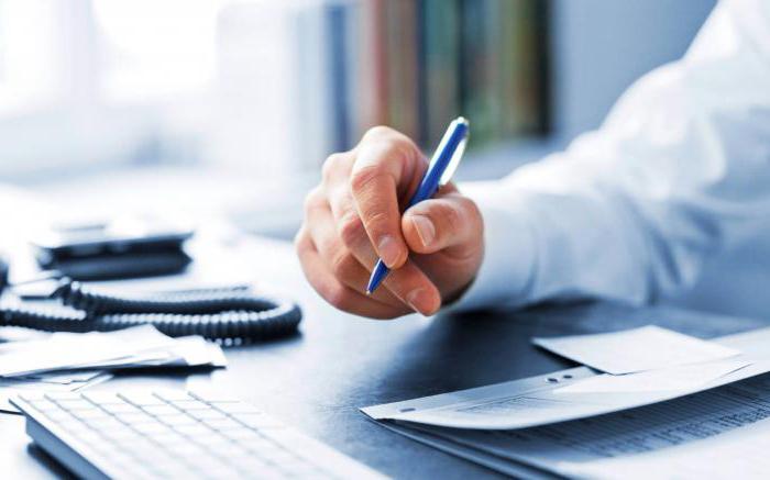 application au notaire pour des exemples de règles d'héritage