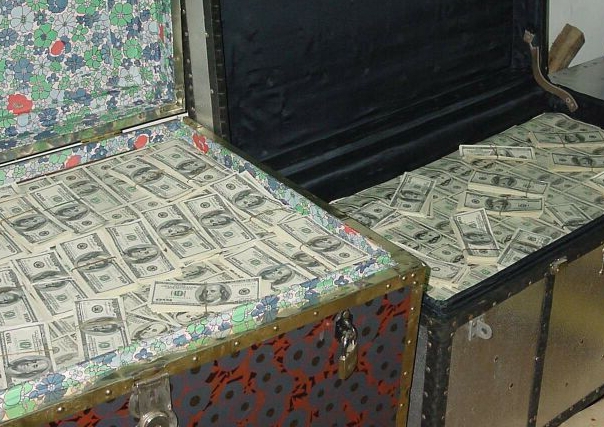 where to keep money at home