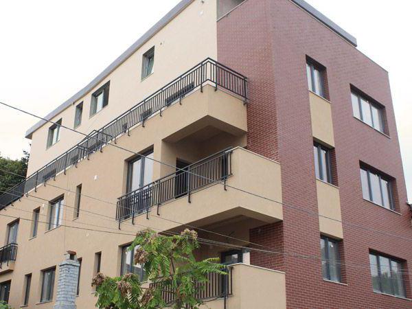 Quelle est la différence entre un bâtiment et une structure