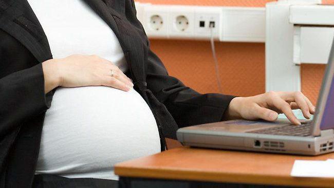 Est-il possible de réduire la position d'une femme enceinte