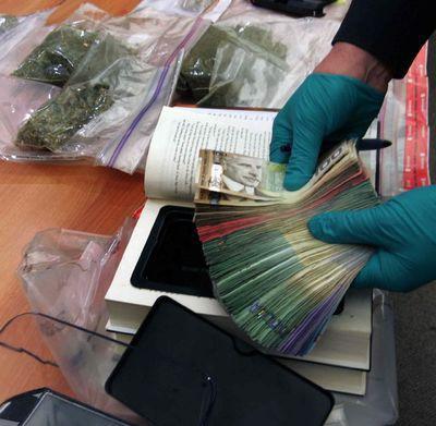 la différence entre une recherche et une encoche