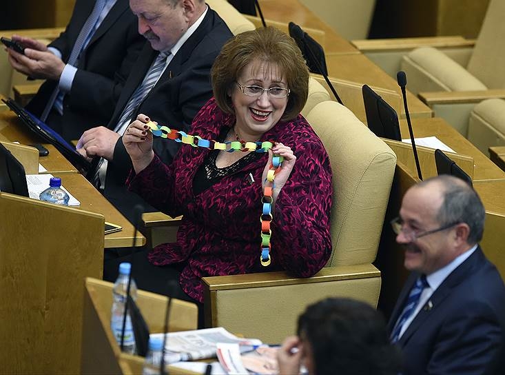 Combien les fonctionnaires de la Douma reçoivent-ils?