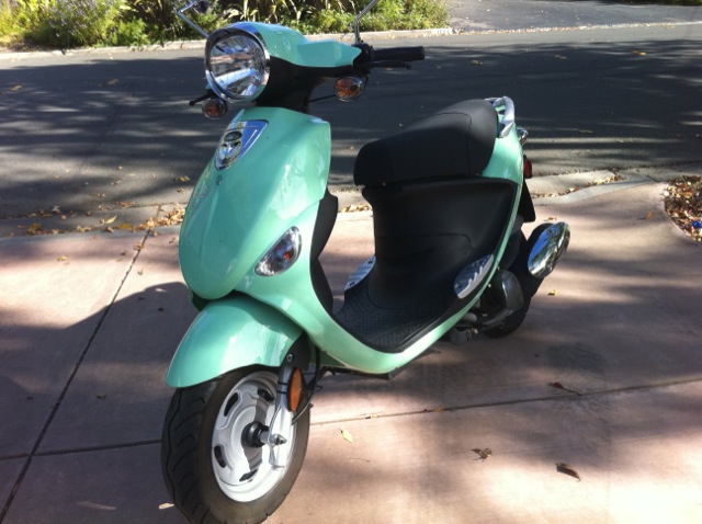 Sur un scooter depuis quel âge