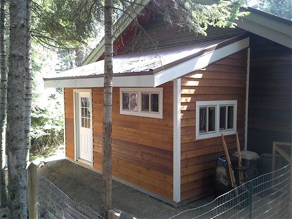 Ferme sur le terrain