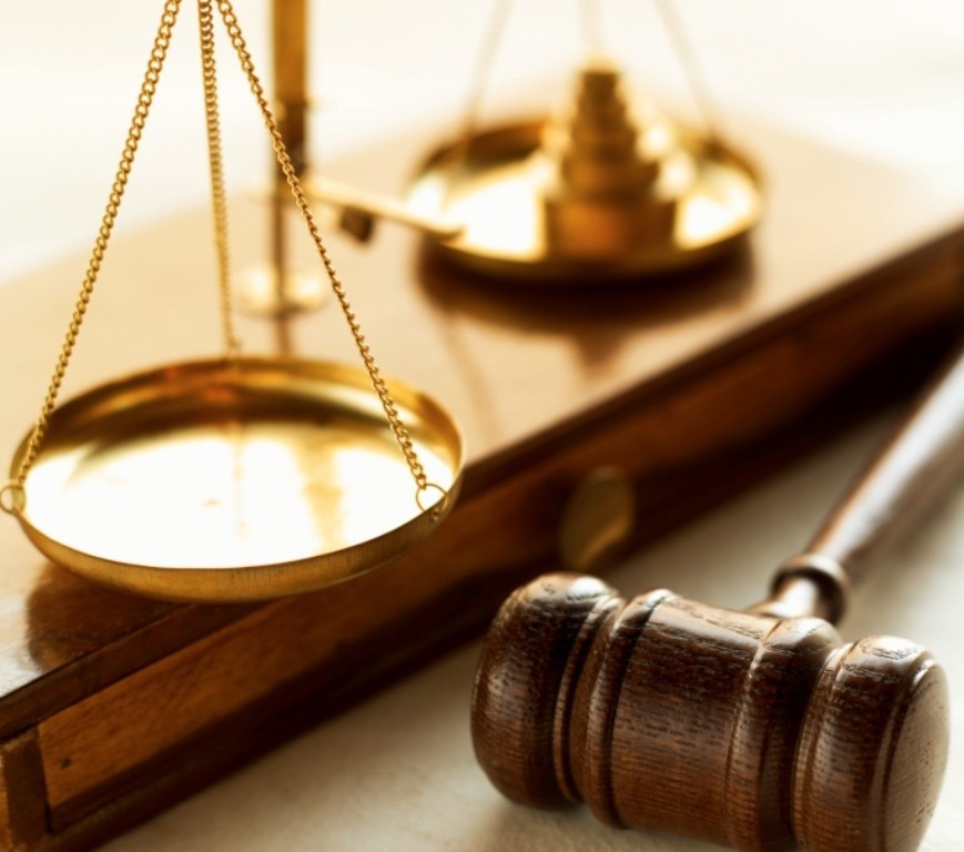 Comment devenir un bon avocat seul