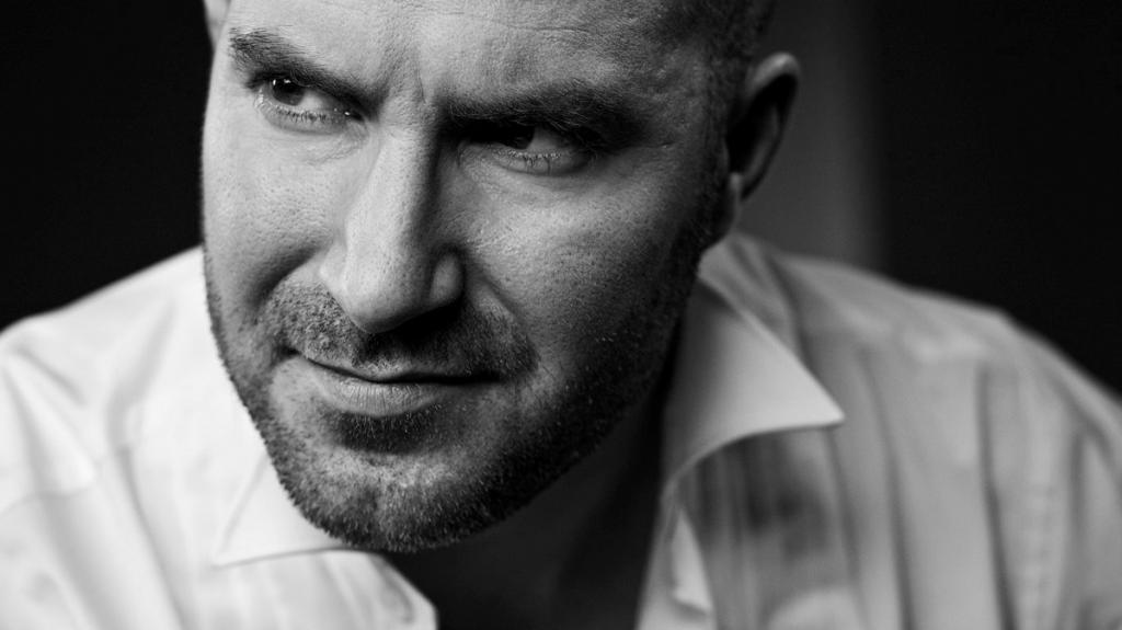 Homme sérieux, respectable, respectable