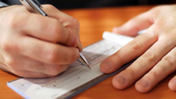 Règlement et service de caisse des clients des banques à Saint-Pétersbourg
