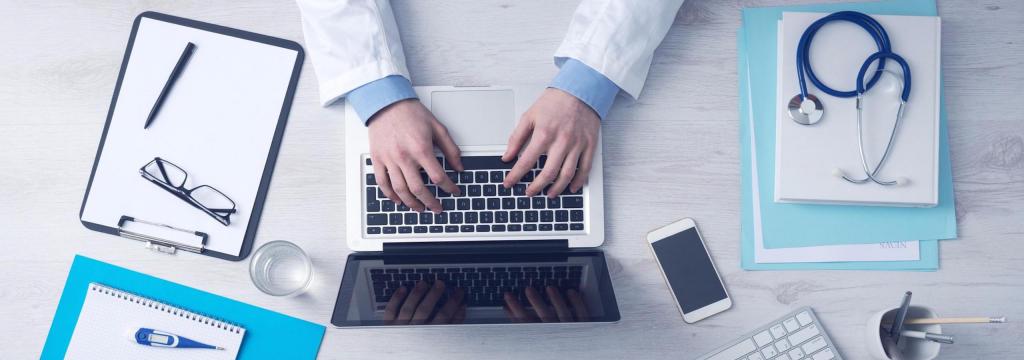 des examens médicaux périodiques préliminaires sont effectués