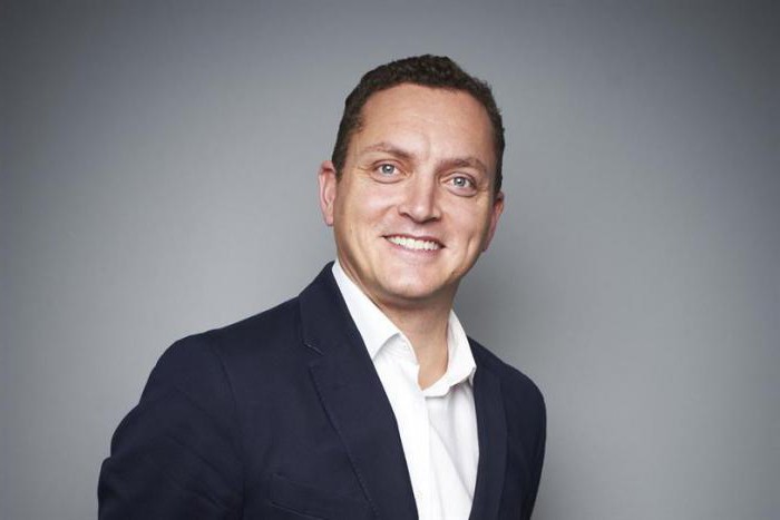 description du poste de directeur commercial