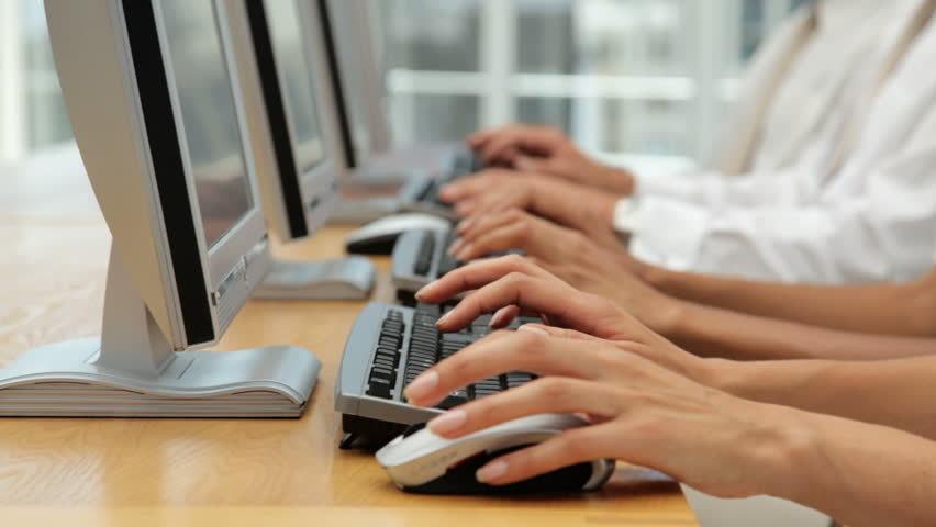 Opérateurs de système d'information