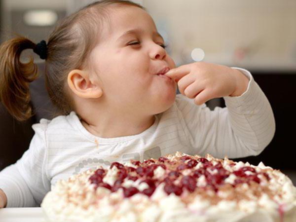 nutritional standards for children under three years old