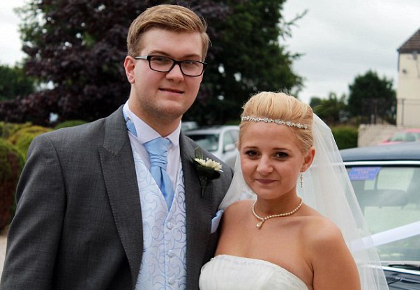 jeune fille s'est mariée