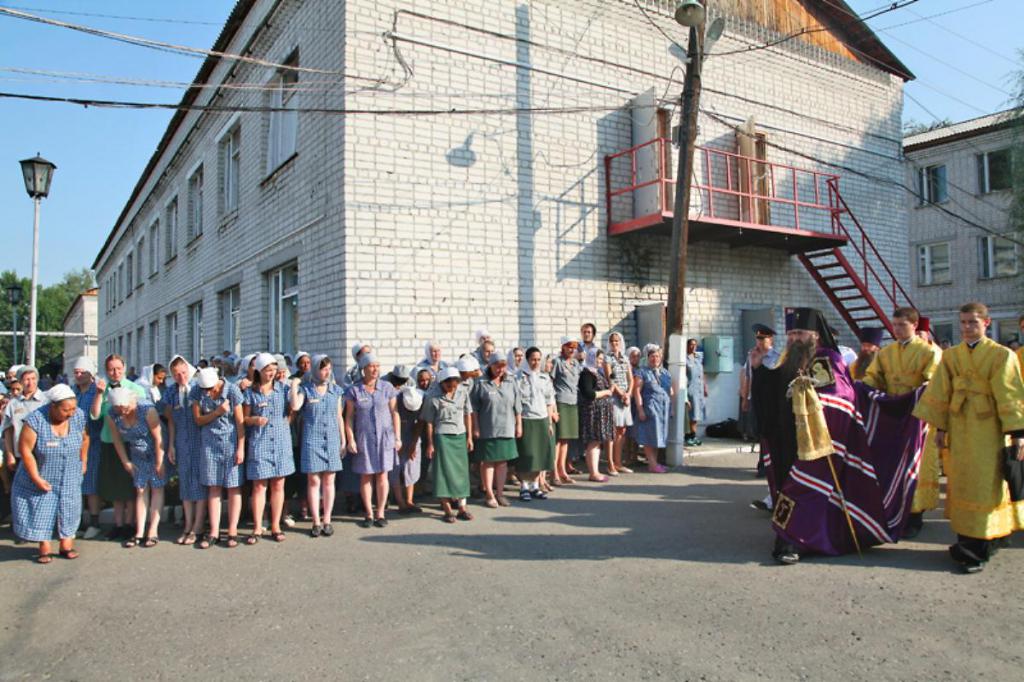 à la colonie, vous pouvez avouer