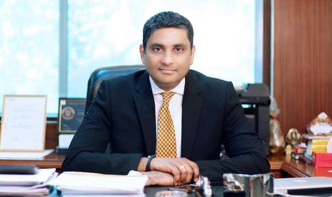 description de poste du chef du département financier et économique