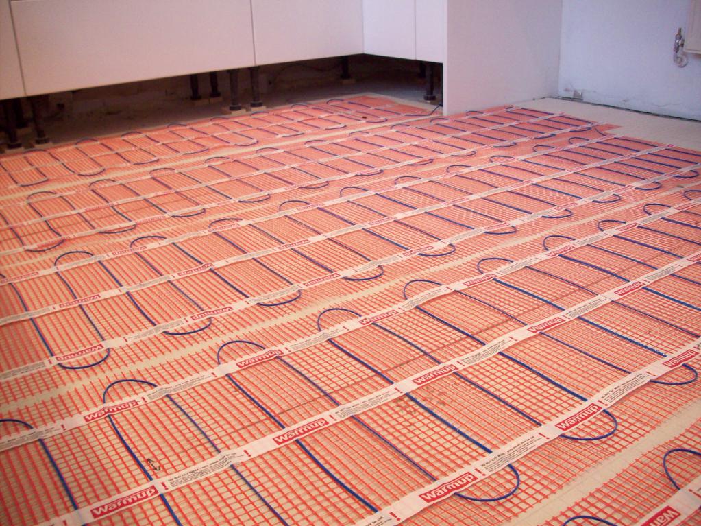 la température standard dans l'appartement pendant la saison de chauffage 4, la température standard dans l'appartement pendant la saison de chauffage 2, les normes de température de chauffage et d'eau chaude 1, quelles sont les normes de température dans l'appartement pendant la saison de chauffage 1, quelle température d'air devrait être