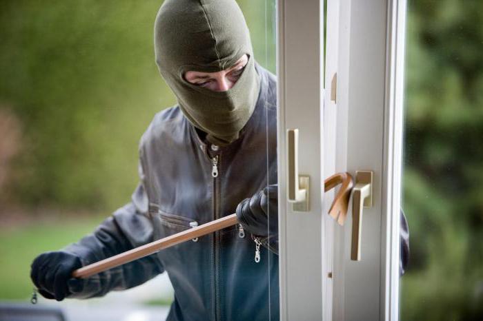 différence de vol de fraude en droit pénal