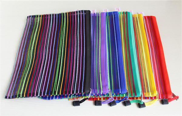 boîte pour stocker des documents à la maison