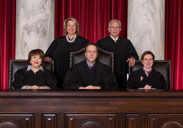 problèmes de procédures d'absentéisme dans les procédures civiles