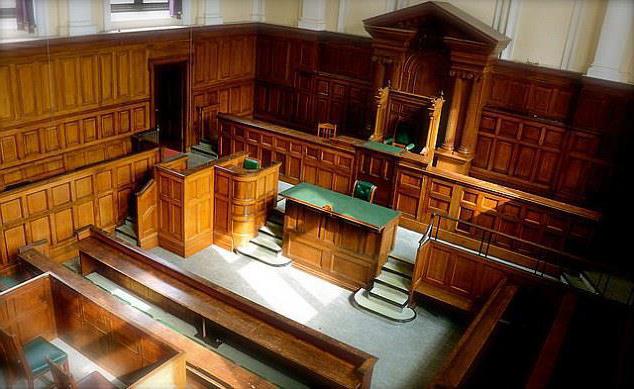 procédure spéciale pour l'examen d'une affaire pénale devant un tribunal