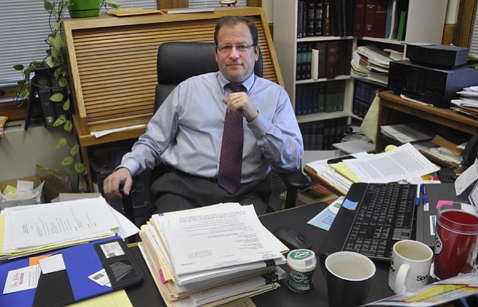 Quelle est la différence entre le protocole et le décret de la police de la circulation de la République du Bélarus?