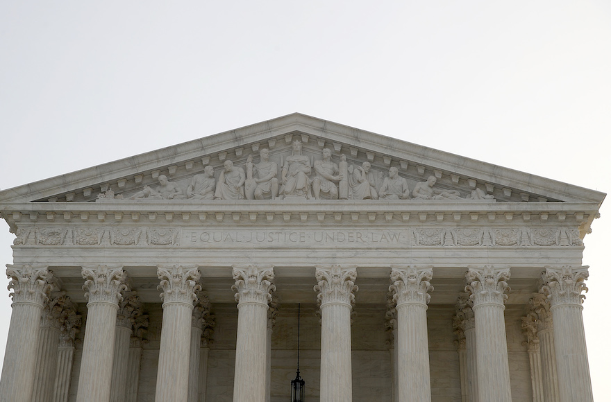 décision du tribunal de quitter la demande sans mouvement