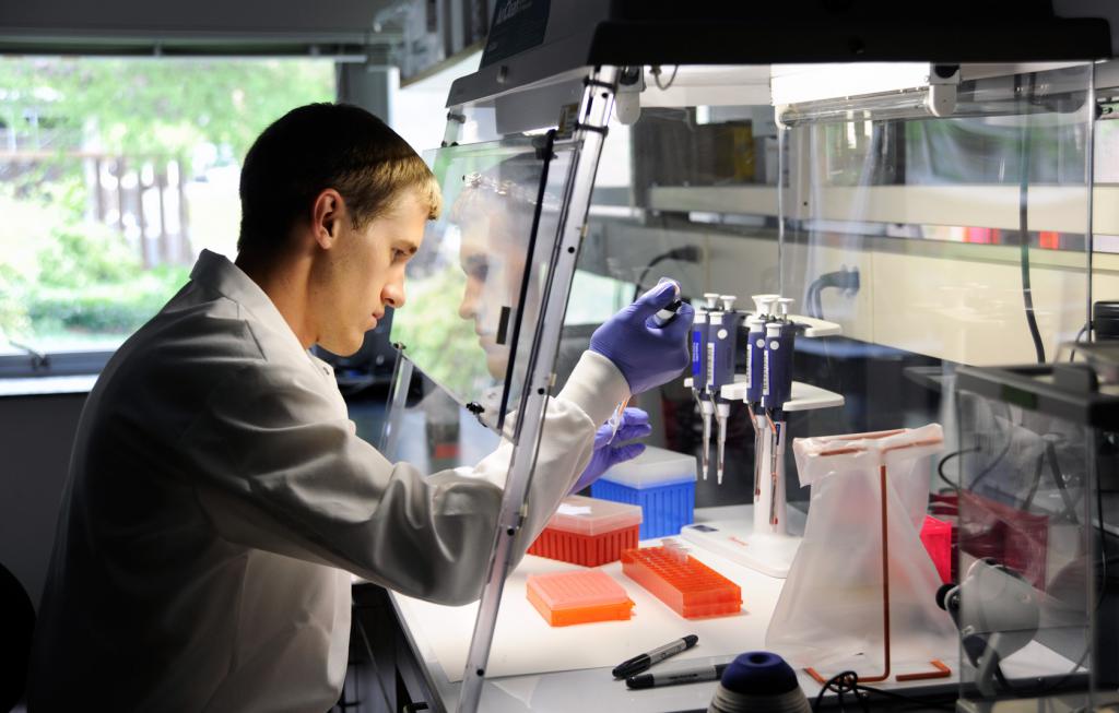 pros and cons of the profession of a criminalist