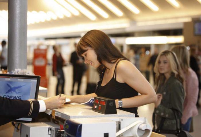 frais de service pour la taxe sur la vente des billets