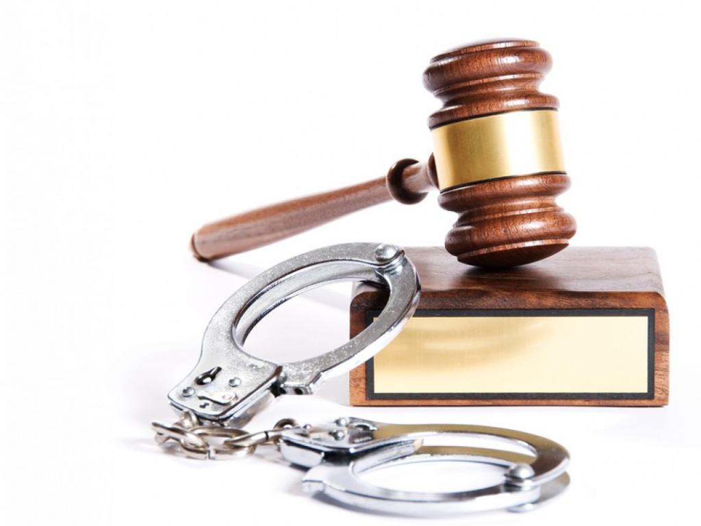 Délai de prescription pour les poursuites pénales contre le Code pénal