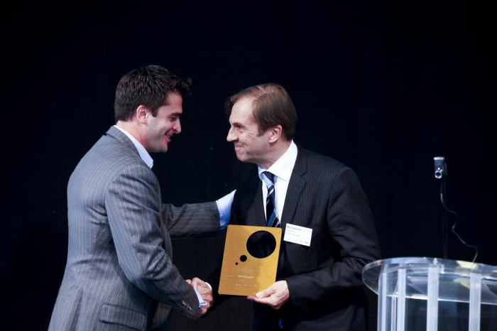 en quoi le lauréat diffère du gagnant du concours