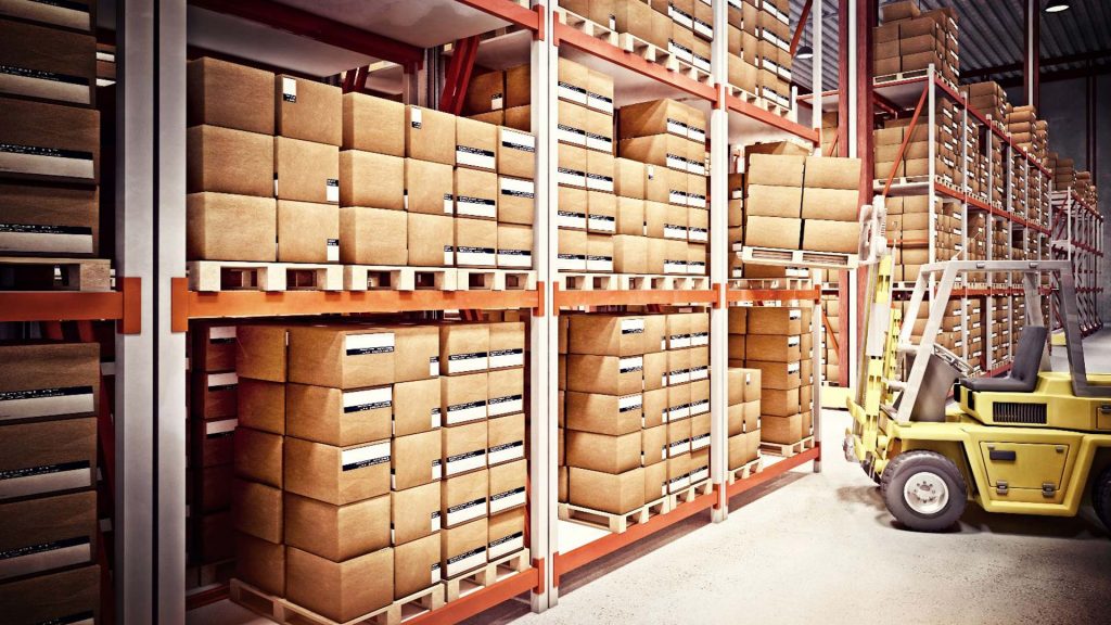 ce qui est moins cher d'envoyer un colis ou un colis