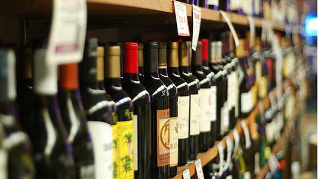 how much is a fine for selling alcohol without a license