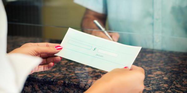 quelles formes de paiements sans numéraire sont utilisées dans rf