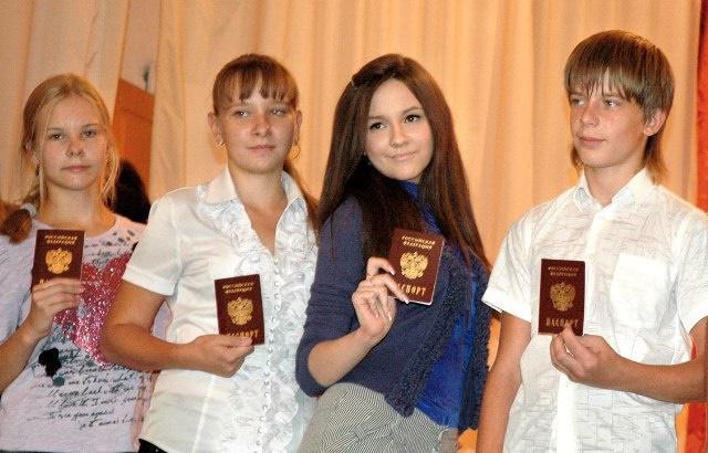 quel âge ont de jeunes enfants au Royaume-Uni rf