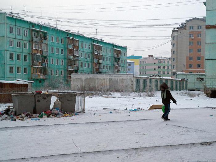 privation d'une licence pour une société de gestion de logements et de services publics