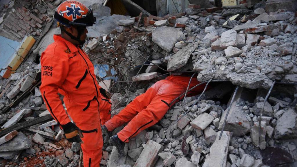 Travailler dans les décombres