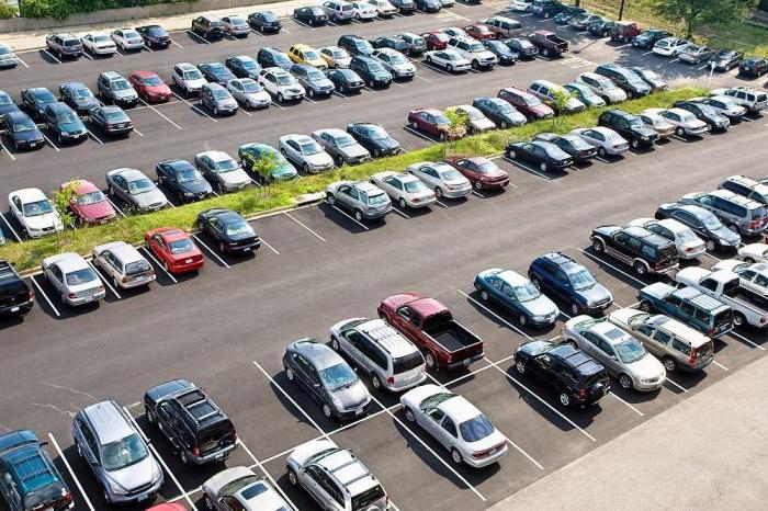 en sens inverse sur une rue à sens unique