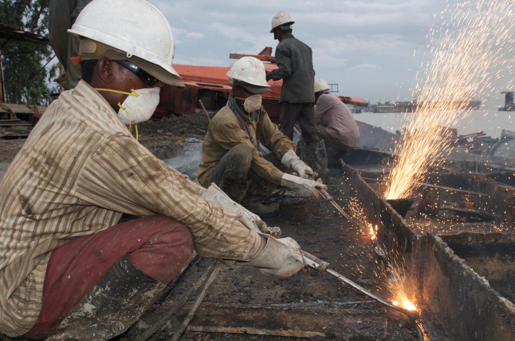 mise en place d'une augmentation des conditions de travail néfastes