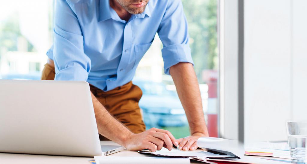 avis de conclusion d'un contrat avec un citoyen étranger