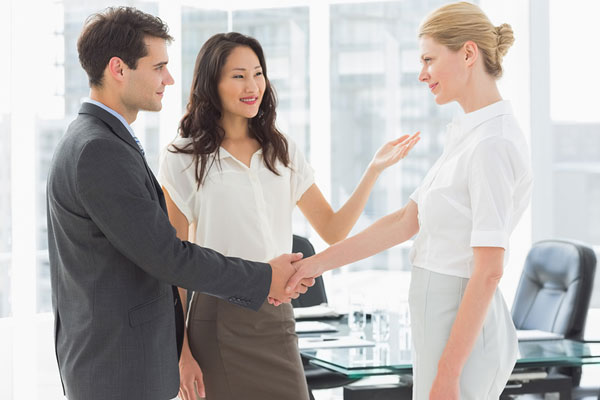 une ordonnance de remplacement d'un employé en vacances