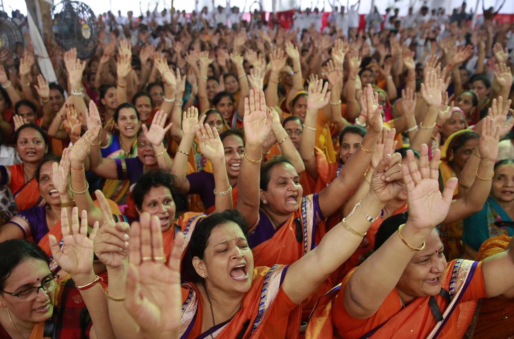 Groupe de femmes religieuses en Inde