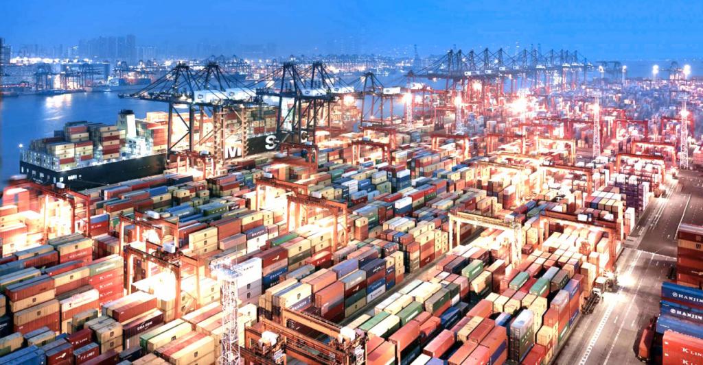 Coutumes maritimes dans la soirée.